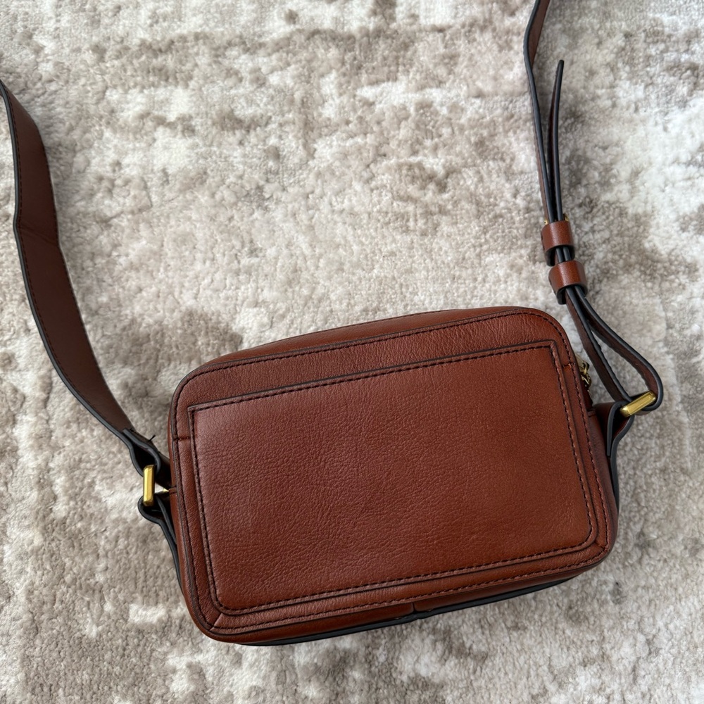 Fossil Tan Leather Camera Bag - Picture 3 of 6